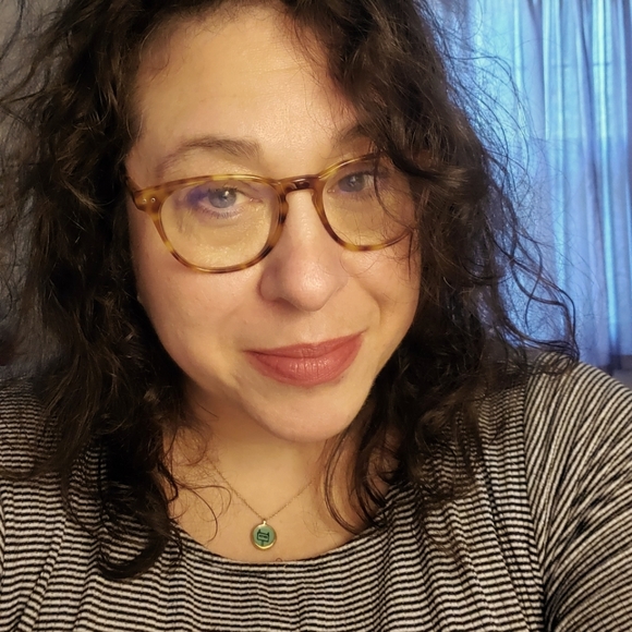 Meet your Posher, Anne - Picture 1 of 1